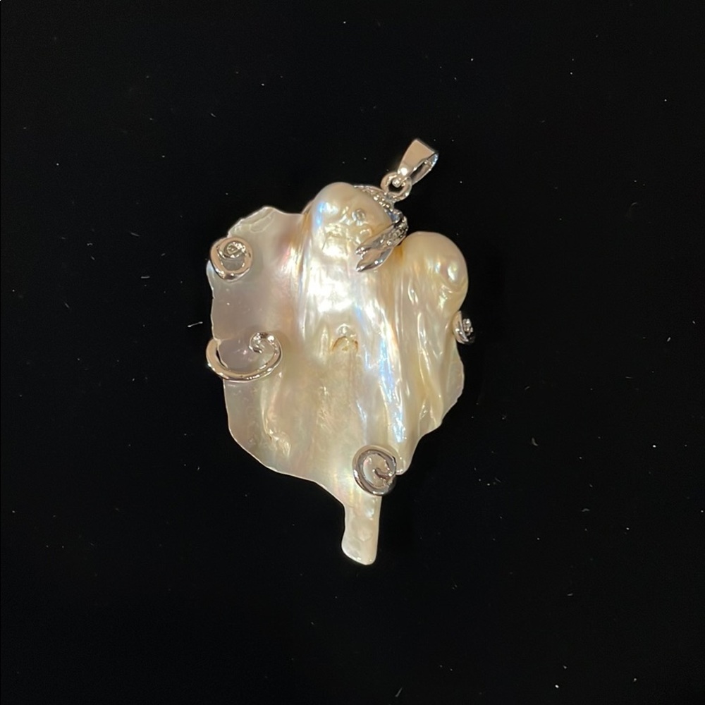 Elegant Silver Wrapped Mother of Pearl Pendant